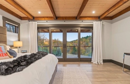 Glen House | Luxury Home with Breathtaking Mountain Views