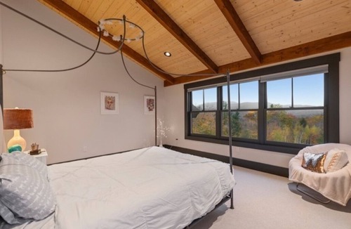 Glen House | Luxury Home with Breathtaking Mountain Views