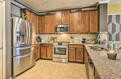 Buda House | Luxury Home with Spa, Trampoline, Outdoor living, & massive living spaces!