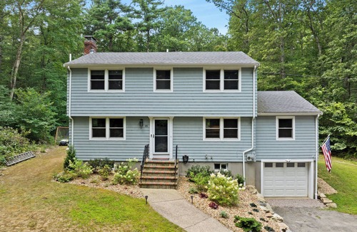 Foxboro House | Luxury House 4mi from Boston Gillette Stadium - AC, Fast WiFi, Privacy, Clean