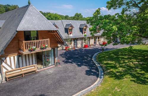 Angerville House | Luxury house for 4 to 10 people