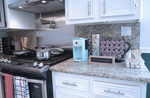 Stafford House | Luxury House-Gameroom-Arcade-Kid Games-Sleep 12-Houston-Sugarland