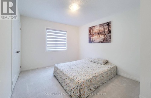 Mount Hope House | Luxury House in Hamilton, Next to John C. Munro Hamilton Airport.