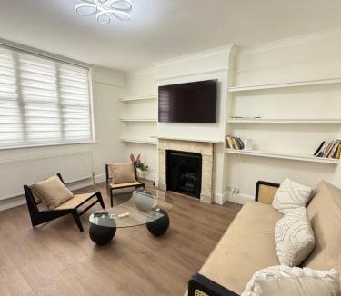 Vincent Square Apartment | Luxury House in Westminster