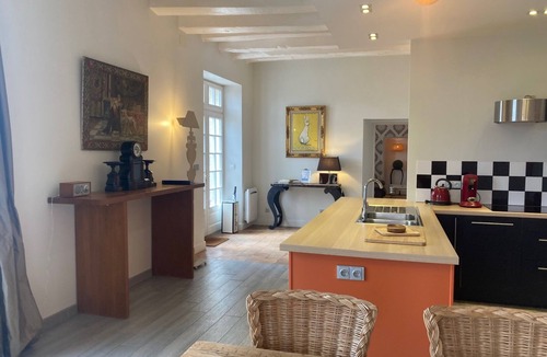 Nazelles-Negron House | Luxury House on the Chateau des Ormeaux's park.