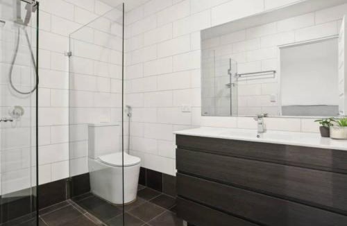 Lidcombe House | Luxury House Sydeny-shared accommodation