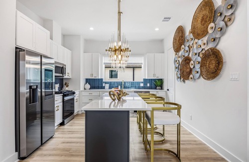 Garden Oaks House | Luxury Houston World Cup Retreat + Large Yard + Pergola