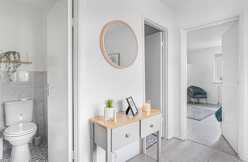 Yiewsley House | Luxury Hub a short ride from Heathrow