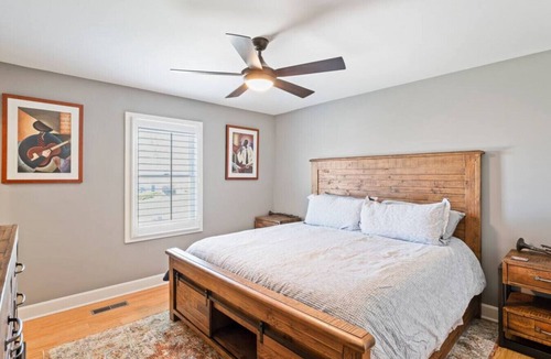 Lenexa House | Luxury in Lenexa!