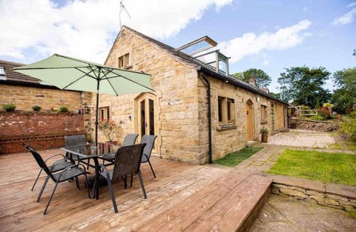 Darton House | Luxury in Yorkshire, hot tub, cannon hall, YSP