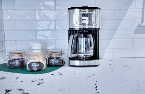 East Stroudsburg Apartment | Luxury Industrial Style Queen Suite