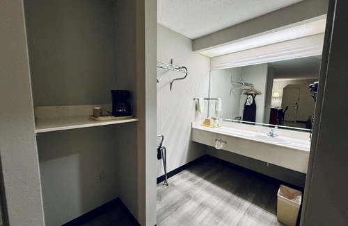 Selma Hotel | Luxury Inn and Suites