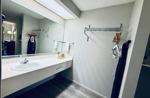 Selma Hotel | Luxury Inn & Suites