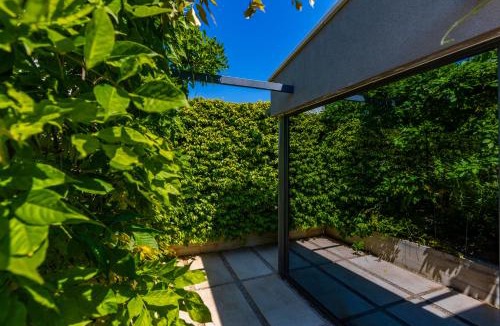 Nenadici Villa | Luxury Jerini Barn