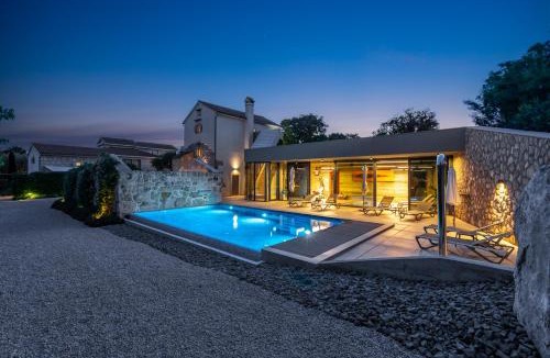 Nenadici Villa | Luxury Jerini Estate