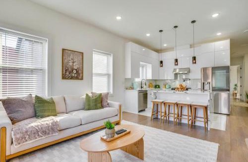 The Heights House | Luxury Jersey City Stay Parking NYC MetLife