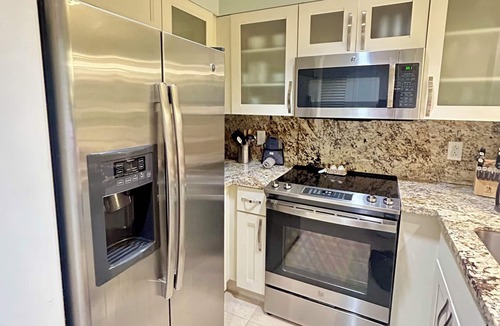 Key Biscayne Condo | Luxury Key Biscayne Spa Suite