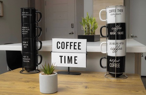 Newport Apartment | Luxury King Bed Suite! Resort Pool-Free Parking