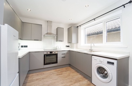 Weston-super-Mare Apartment | Luxury King Suite sea View Modern Flat