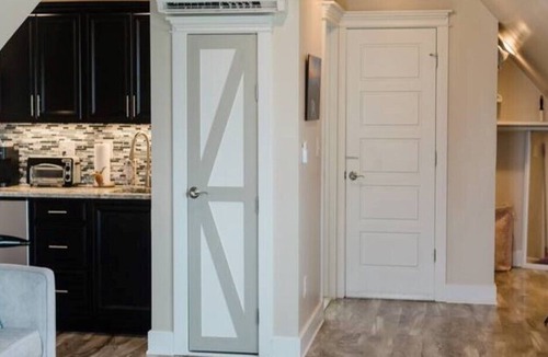Batesville Apartment | Luxury King Guest Suite on Wine Trail Near Hiking!