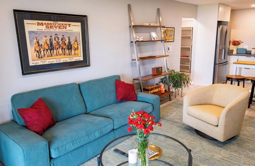 Lakewood House | Luxury King Suite: Private, Secure and Comfortable with Lake and Mountain Views
