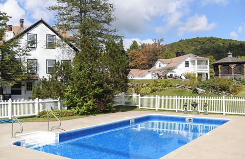 West Dover Resort | Luxury King with balcony