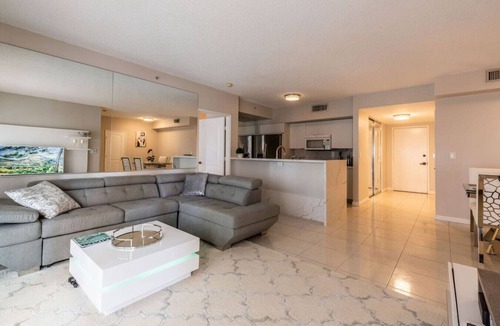Sunny Isles Beach Condo | LUXURY KINGDAVID 2+Den/2E*KINGBED*BEST LOCATION