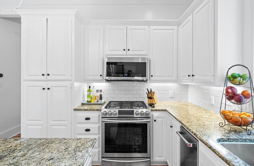 Rivercrest House | ⭐️Luxury Lake Austin: Heated Pool, Hot Tub, Pizza Oven & Waterfront Dock⭐️