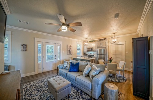 Lake Hamilton House | Luxury Lake Cottage, perfect location by land & water on amazing property.