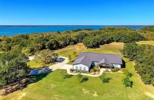 Pilot Point Other | Luxury Lake Farmhouse Retreat - Fishing Pond + Sunset Views