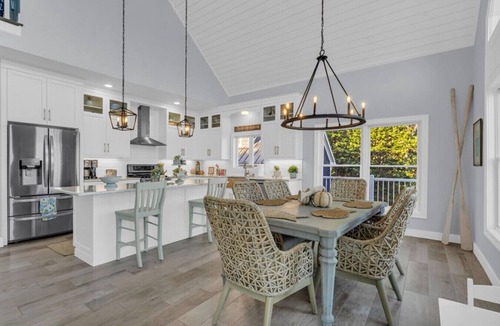 Caseville House | Luxury Lake Front Home-Private Beach