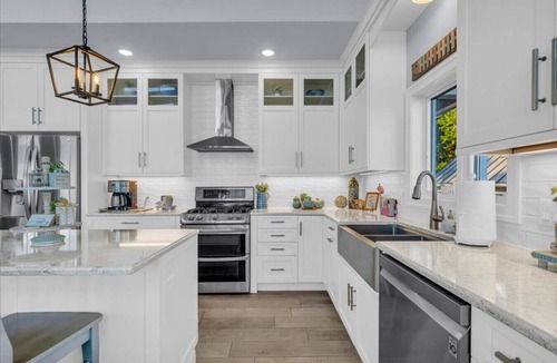 Caseville House | Luxury Lake Front Home-Private Beach