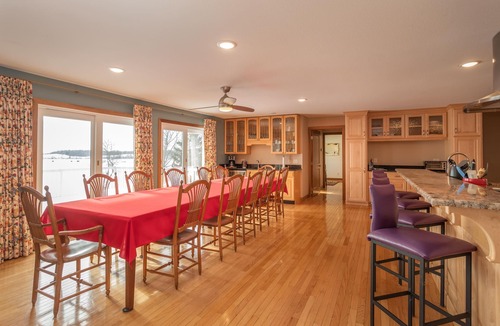 Alexandria House | Luxury Lake Home Cottage in Alexandria, MN with Pontoon included