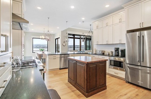 Osage Beach House | Luxury Lake House POOL OPEN APRIL 1ST! Pickleball!