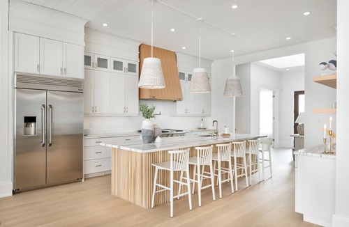 Jacksons Point Villa | Luxury Lake Simcoe Waterfront Estate