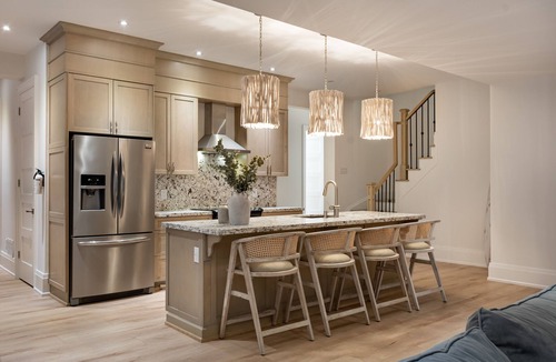 Jacksons Point Villa | Luxury Lake Simcoe Waterfront Estate