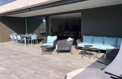 Minusio Apartment | Luxury Lake View Apartment Minusio by HolAp