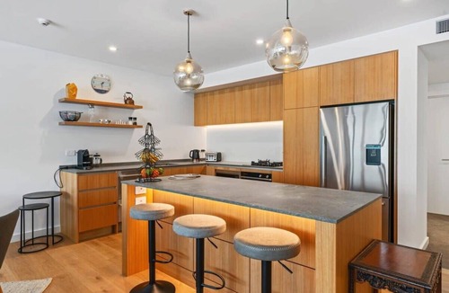 Wanaka Apartment | Luxury Lake View Summ