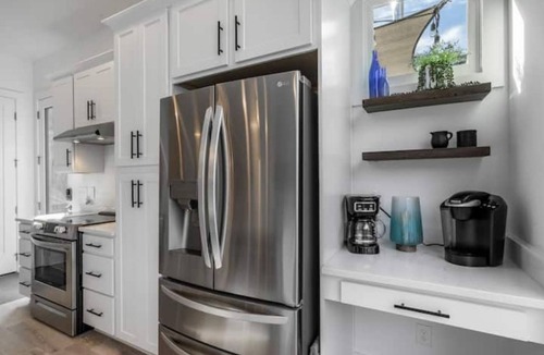 Waleska Villa | Luxury Lake Villa