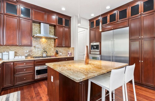 Lakeland South House | Luxury Lake Waterfront Friendly Retreat