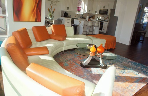 Sydney Harbour Villa | Luxury Lakefront : 10+ Guests : World Cup, Family & Corporate Friendly