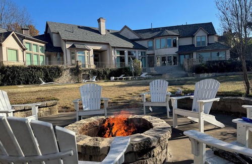 Malakoff House | Luxury Lakefront 6BR w/Heated Pool, Spa, Epic view