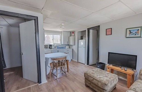 Frontenac Cabin | Luxury Lakefront Cottage