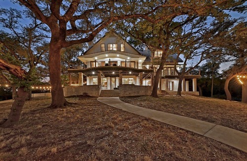 Circle J Ranch Lakeside House | Luxury Lakefront Escape on Lake Travis