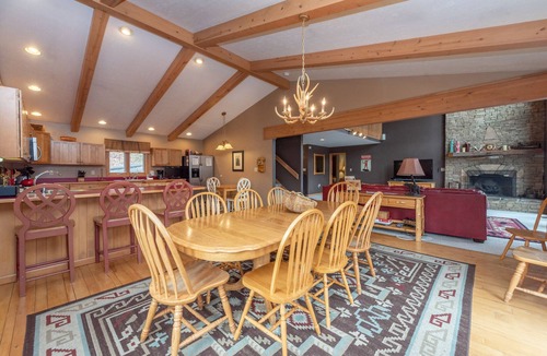 McHenry House | Luxury Lakefront Escape w/Sauna & Hot Tub