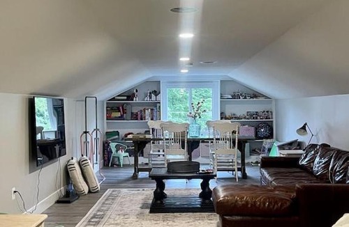 Brighton House | Luxury Lakefront for Entertaining!
