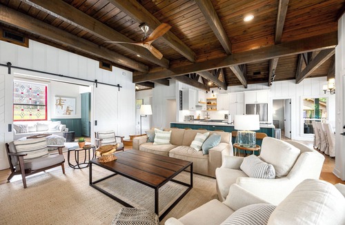 Walden on Lake Conroe House | Luxury Lakefront: Gameroom, Pool, Spa, Amenities! Sleeps 16 - Family Friendly!