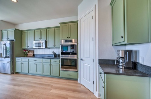 Spicewood House | Luxury Lakefront Home-private Dock - Dipping Pool!