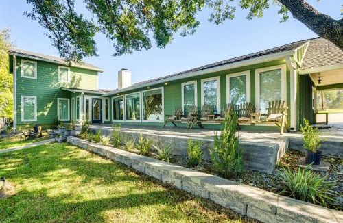 West Livingston House | Luxury Lakefront Lodge with private water trampoline, open boat slip