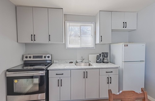 Frontenac Cottage | Luxury Lakefront Loft with Stunning Views